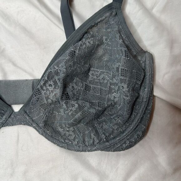 Victoria Secret Body By Victoria Underwire Unlined Plunge Grey Bra. Size 38DDD. - Picture 2 of 8